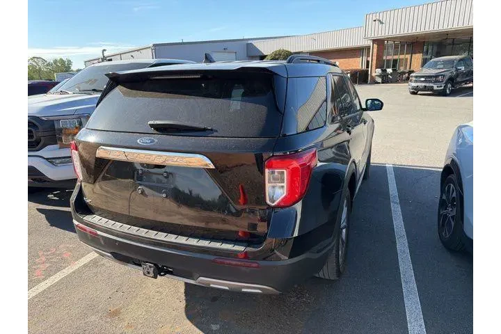 $29992 : Ford Explorer 2022 XLT 4dr S image 3