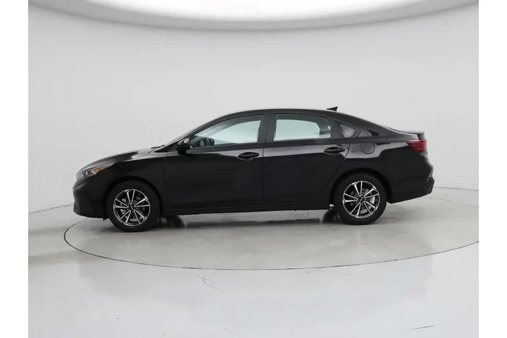 $19998 : Kia Forte 2023 LXS 4dr Sedan image 3