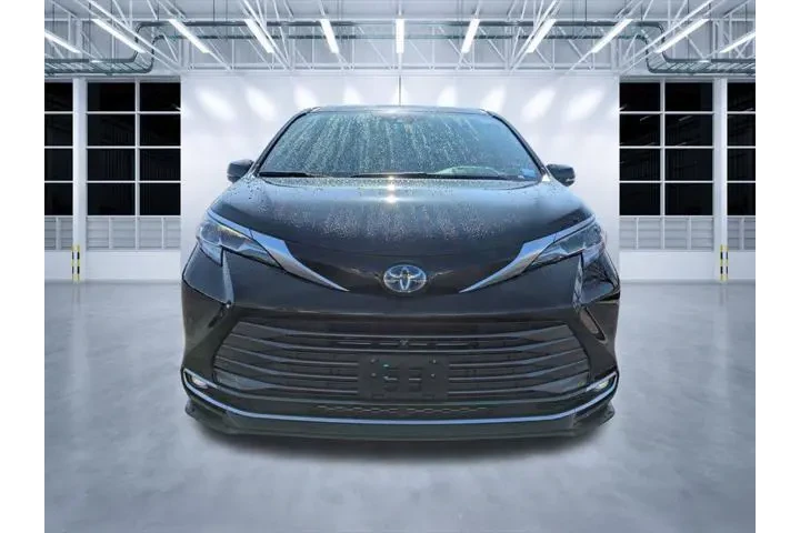 $39994 : Toyota Sienna 2022 AWD Plati image 9