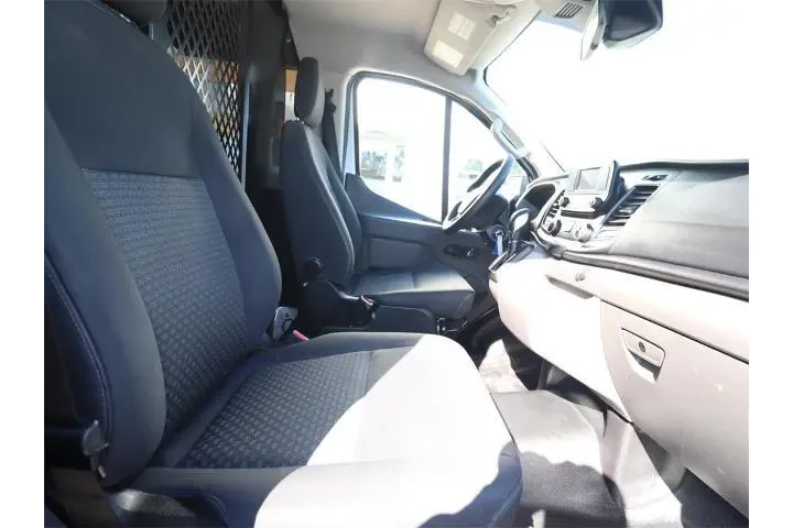 $32946 : Ford Transit 2024 250 3dr SW image 8