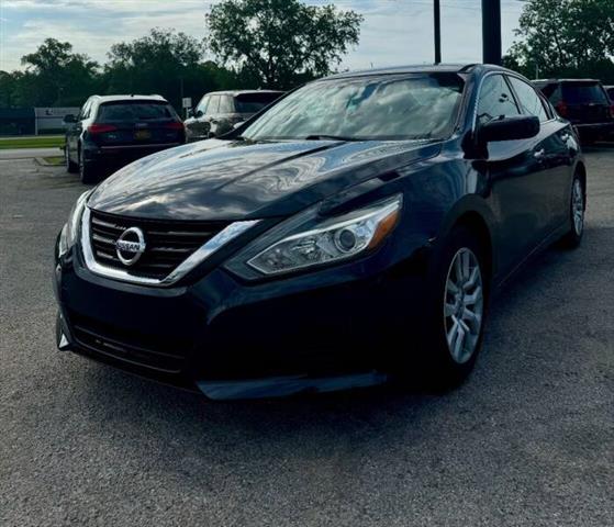 $8900 : 2018 Altima 2.5 S image 8