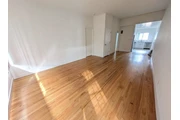 $1950 : 2 bedroom Apt in James M Wood thumbnail