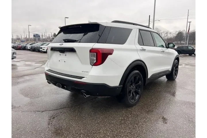 $35522 : Ford Explorer 2023 AWD ST-Li image 4