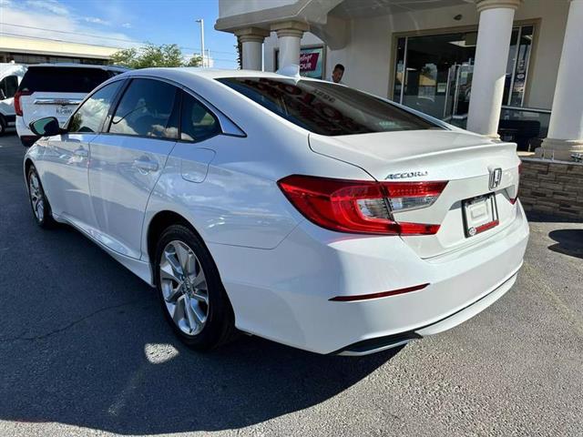 $18995 : Pre-Owned 2020 Accord LX Seda image 8