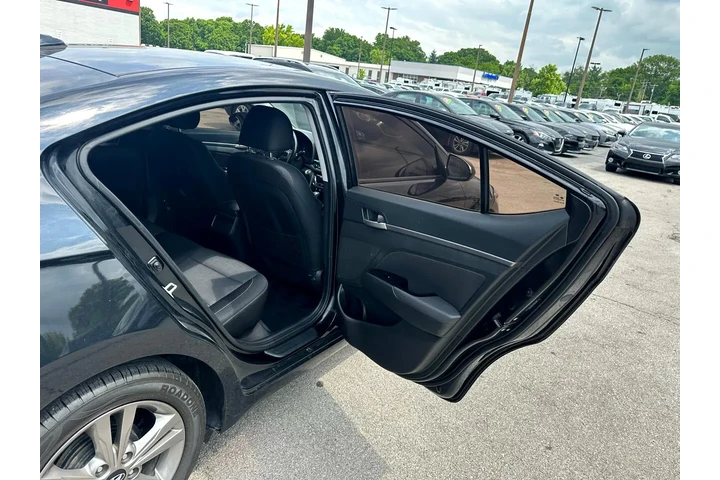 $8980 : 2017 Elantra Value Edition 2. image 10