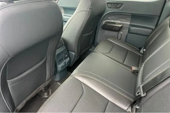 $35995 : Ford Maverick 2025 AWD Tremo image 4