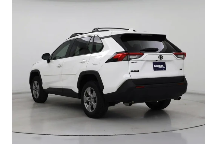 $26998 : Toyota RAV4 2022 XLE 4dr SUV image 2