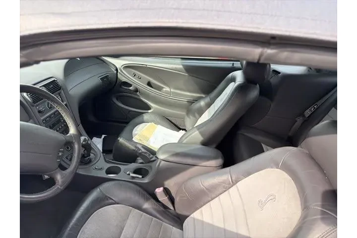 $19993 : Ford Mustang SVT Cobra 2001 image 7