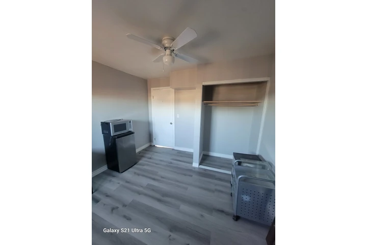 $550 : SE RENTA CUARTO image 1