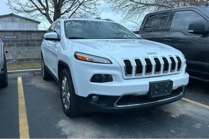 $8995 : Jeep Cherokee 2015 4x4 Limit image 5