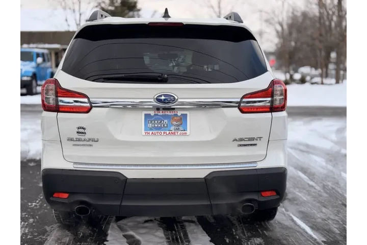 $14500 : 2020 Ascent Limited 7-Passeng image 10