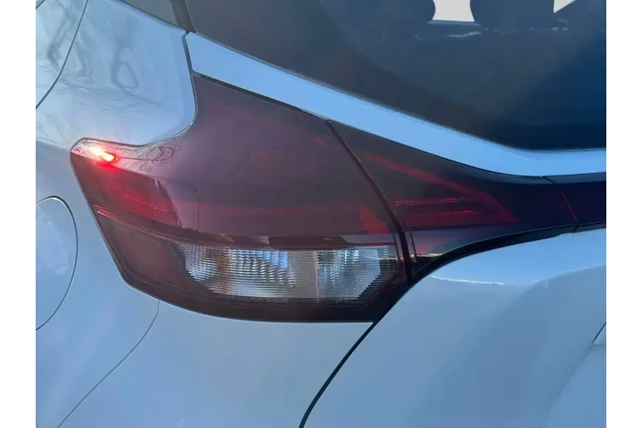 $16595 : Nissan Kicks 2023 SV 4dr Cro image 10