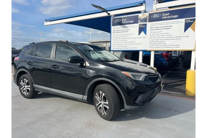 $13773 : Toyota RAV4 2016 LE 4dr SUV image 2
