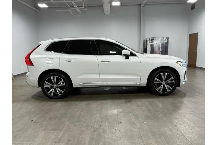 $28999 : Volvo XC60 2023 AWD B5 Ultim image 3
