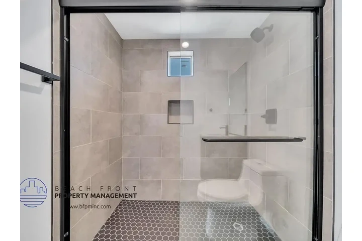 $5042 : 5BD/4BA Townhouse image 6