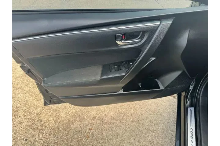 $11900 : Toyota Corolla 2018 SE 4dr S image 9