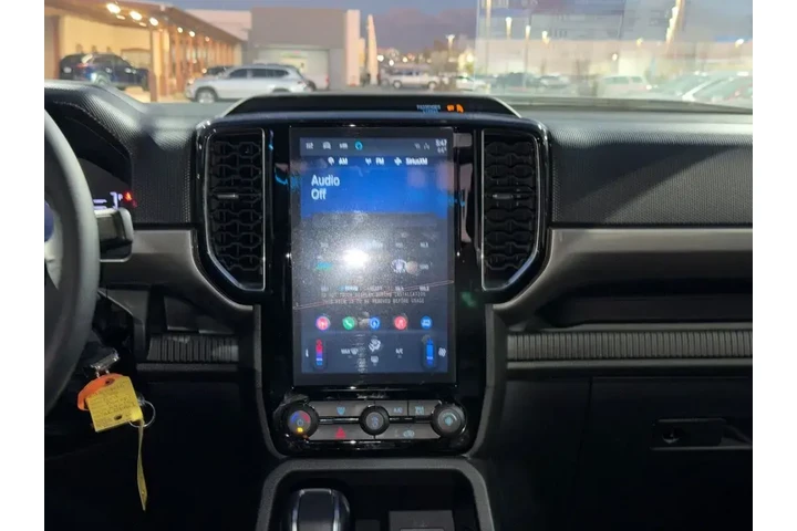 $39900 : Ford Ranger 2025 4x4 XLT 4dr image 9