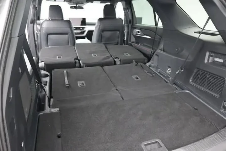 $39673 : Ford Explorer 2025 ST-Line 4 image 8