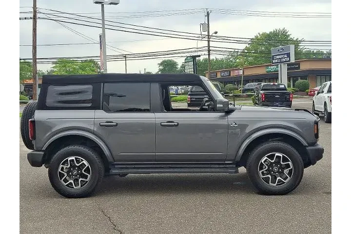 $39995 : Ford Bronco 2022 4x4 Outer B image 7