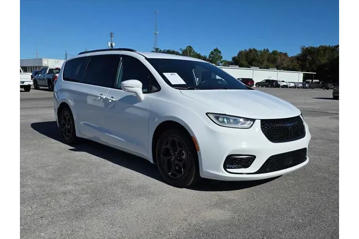 $25901 : Chrysler Pacifica Hybrid 202 image 2