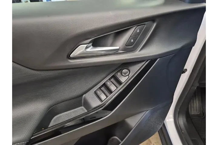 $29888 : Chevrolet Equinox 2026 LT 4d image 10