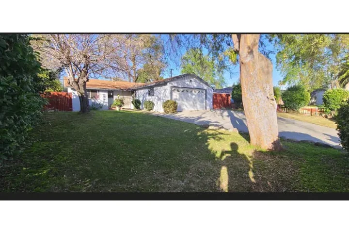 $900 : Cuarto en Rancho Cucamonga image 2