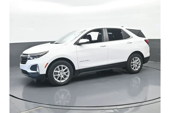 $19668 : Chevrolet Equinox 2023 LT 4d image 2
