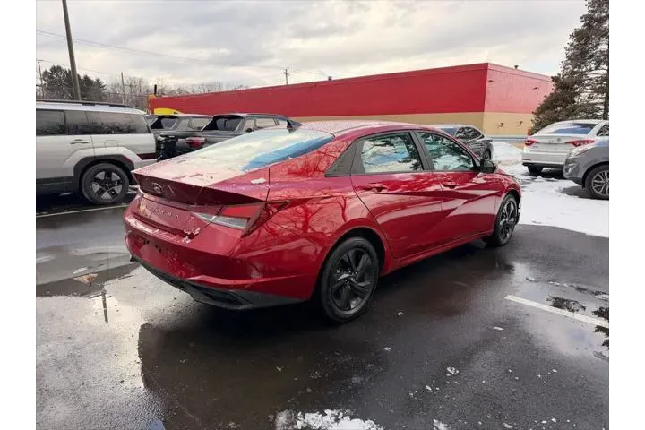 $19500 : Hyundai ELANTRA 2023 SEL 4dr image 3
