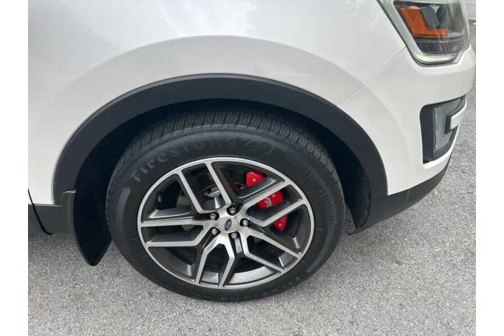 $16995 : 2016 Explorer Sport image 5