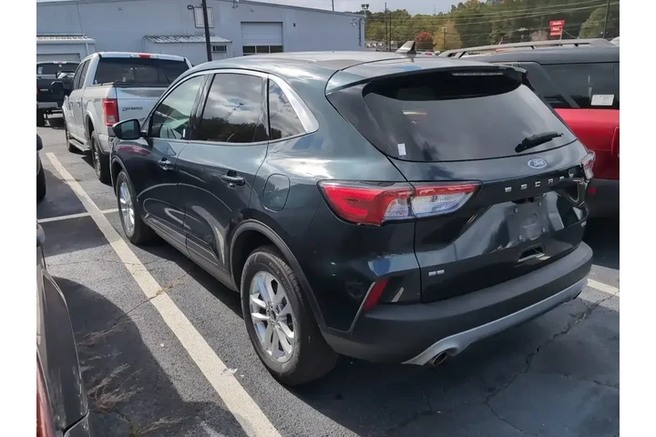 $20590 : Ford Escape Hybrid 2022 SE 4 image 4