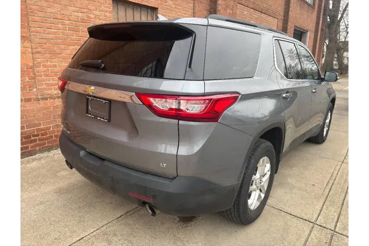 $18500 : 2020 Traverse LT Cloth image 8