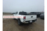 $34500 : Toyota Tacoma 2022 4x4 SR5 V thumbnail