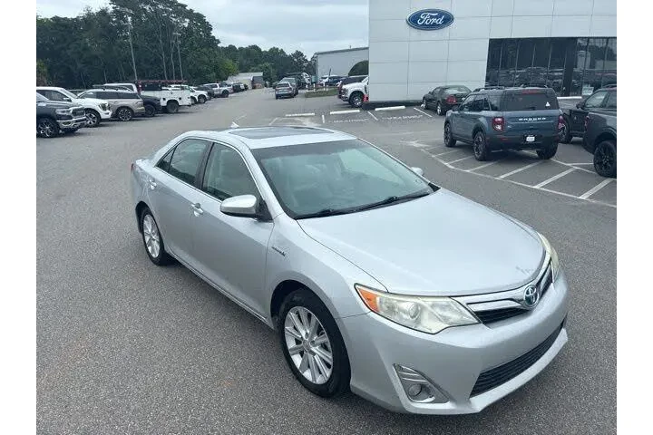 $12992 : Toyota Camry Hybrid 2014 SE image 1