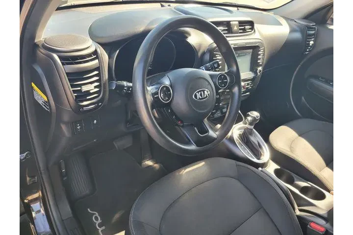 $9076 : Kia Soul 2018 + 4dr Crossove image 9