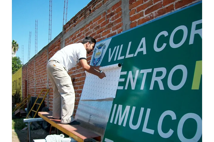 Letreros Señalamiento Vial image 2