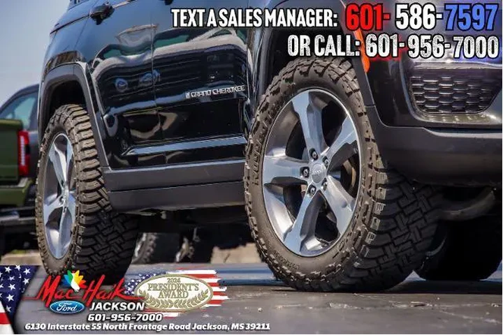 $37995 : Jeep Grand Cherokee 2024 4x4 image 2