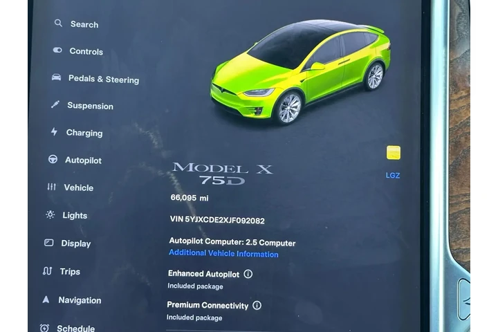 2018 TESLA MODEL X 75D SPORT image 3
