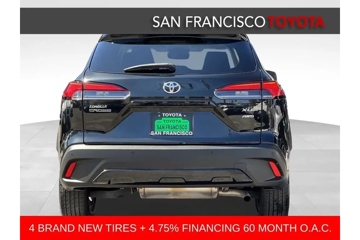 $29999 : 2024 Corolla Cross XLE image 4