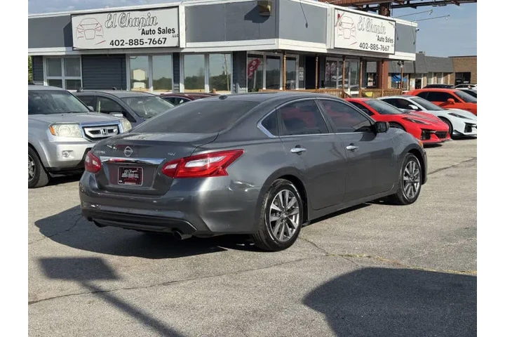 $8950 : 2017 Altima 2.5 SV image 5