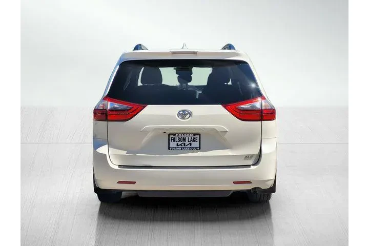 $29729 : Toyota Sienna 2020 XLE 7-Pas image 5