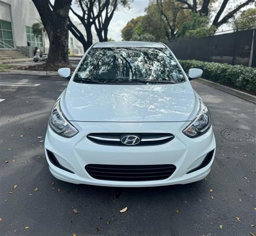 $6900 : En venta Hyundai Accent 2016 image 10