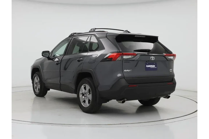$34998 : Toyota RAV4 2023 AWD XLE 4dr image 2