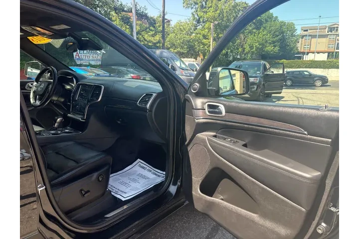 $16750 : 2018 Grand Cherokee Overland image 8