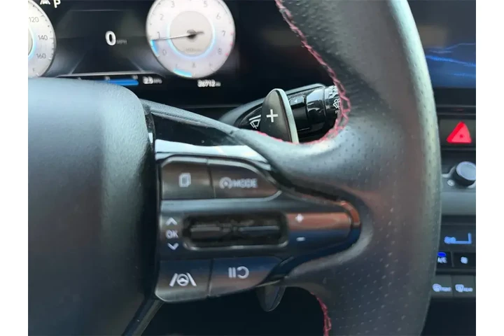 $24500 : Hyundai ELANTRA 2023 N Line image 7