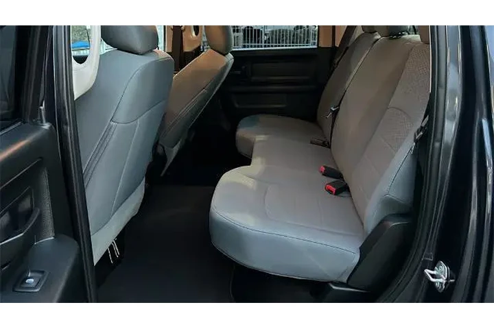 $21788 : Ram 1500 2018 4x4 Tradesman image 8