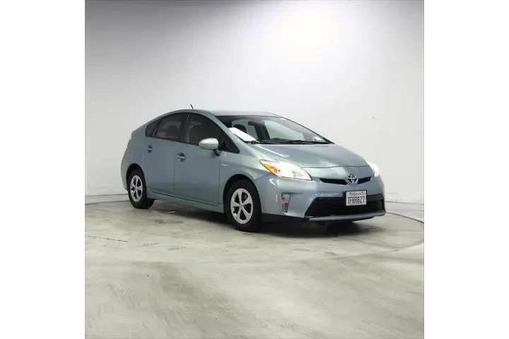 $15998 : Toyota Prius 2014 Three 4dr image 1
