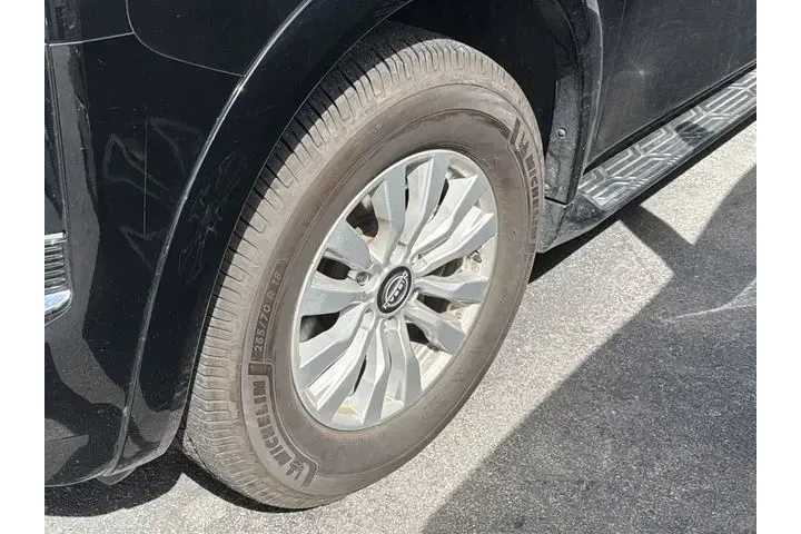 $31749 : Nissan Armada 2024 4x4 SV 4d image 4