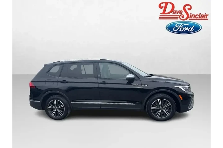 $22888 : Volkswagen Tiguan 2024 Wolfs image 5