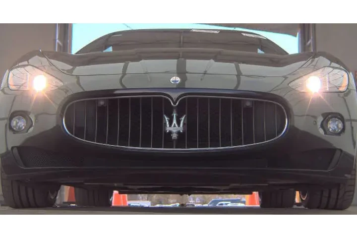 2011 GranTurismo image 3