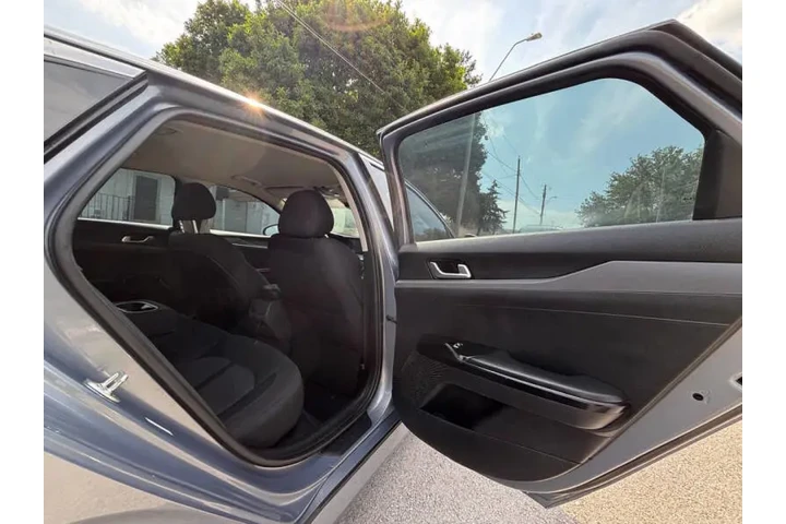 $13999 : 2022 K5 LXS image 10